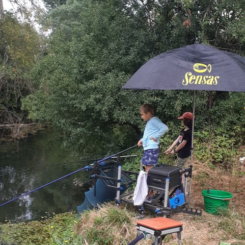 apprentissage au bord de l`eau